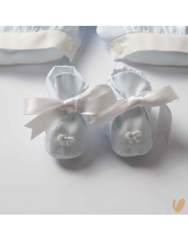 Complete birth in Piquè love knot