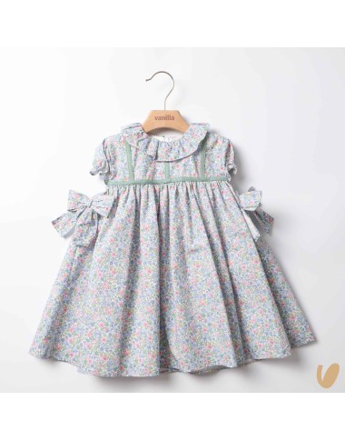 Flower dress with flakes