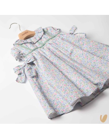 Flower dress with flakes