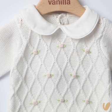 Completo in filo roselline ricamate a mano Set Nascita e Uscita Clinica