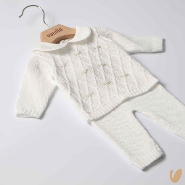 Completo in filo roselline ricamate a mano Set Nascita e Uscita Clinica