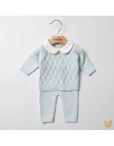 Complete hand embroidered roses