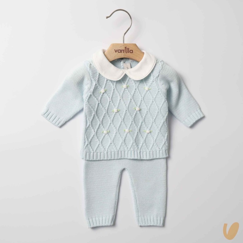 Completo in filo roselline ricamate a mano Set Nascita e Uscita Clinica