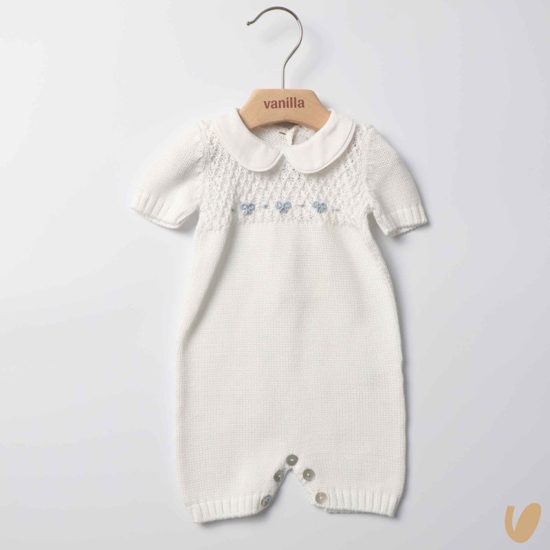 Pagliaccetto in filo nodi d'amore ricamati a mano Set Nascita e Uscita Clinica