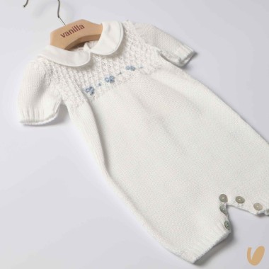 Pagliaccetto in filo nodi d'amore ricamati a mano Set Nascita e Uscita Clinica