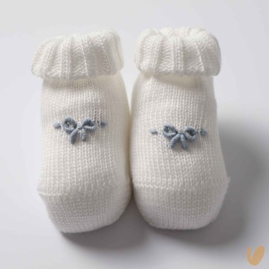 Scarpette e cappello nodo d'amore ricamato a mano Cappello e Guanti