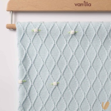 Coperta filo roselline ricamate a mano Coperta e Lenzuola