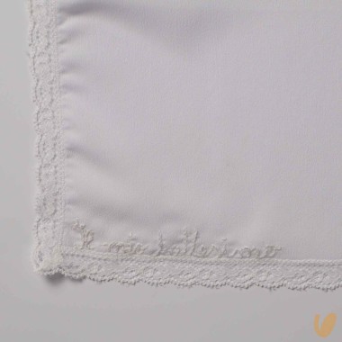 Mussola seta Battesimale ricamata a mano Mussole e Bavette