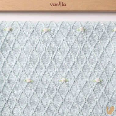 Coperta filo roselline ricamate a mano Coperta e Lenzuola