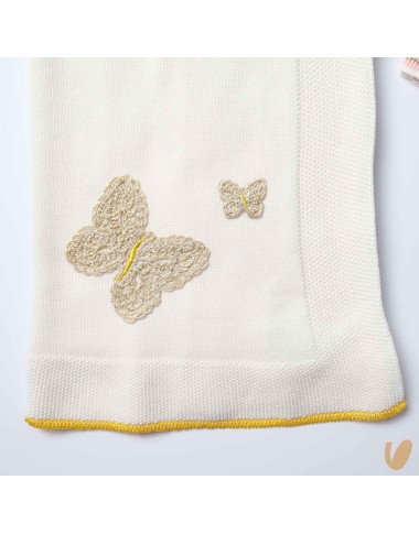 Complete birth butterflies in cotton thread