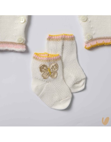 Complete birth butterflies in cotton thread