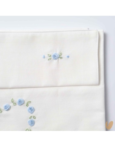Heart sheet set of roses embroidered by hand