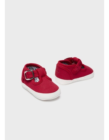 Canvas shoes