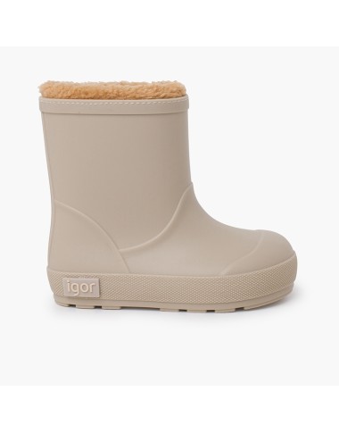 Barefoot rubber ankle boots