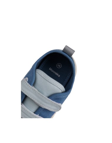 Canvas shoes with Velcro