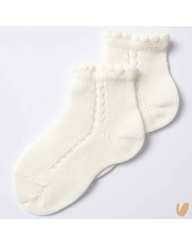 Short perforated side sock thread