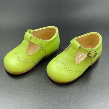 Scarpa Occhielli coda di rondine Scarpe