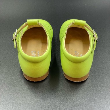 Scarpa Occhielli coda di rondine Scarpe